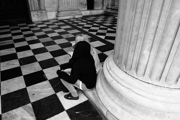 Sharing, St. Paul's Cathedral, London, England Sharing, St. Paul's Cathedral, London, England