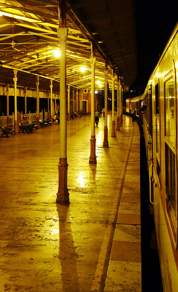 Leaving, Istanbul, Turkey Leaving, Istanbul, Turkey